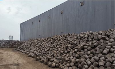 港深物流公司首筆鋼渣熱熔壓塊業(yè)務成功啟運